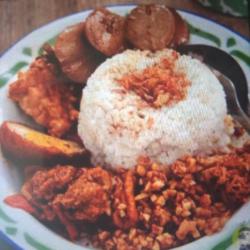 Nasi   Ikan Tongkol   Sayur Kacang   Sambel