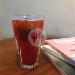 Strawberry Mint Tea