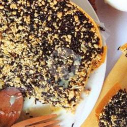 Martabak Manis Wijen Kacang Coklat