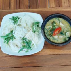 Laksa Green Curry Chicken Soup