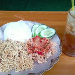 Ayam Krispy Indomie Komplit