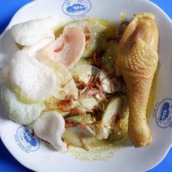 Lontong Opor Paha Bawah