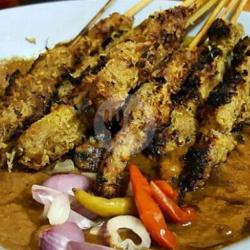 Sate Klopo Daging Sapi Campur