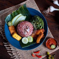 Nasi Merah Tempong Ayam Kampung