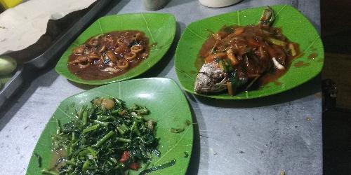 Nasi Goreng Seafood Mas Harno, Singkil