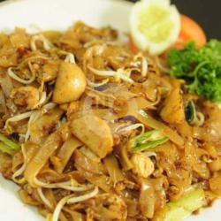 Mie Tiaw Goreng Bakso