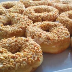 Donat Kacang Tanah