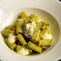 Rigatoni Basil Pesto, Cherry Tomato