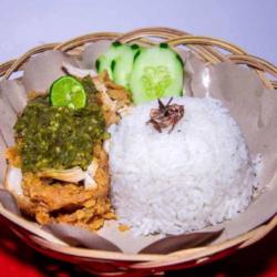 Paket Ayam Crispy Cabe Ijo Paha Bawah