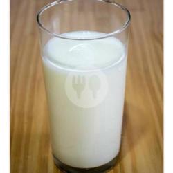 Susu Putih Panas