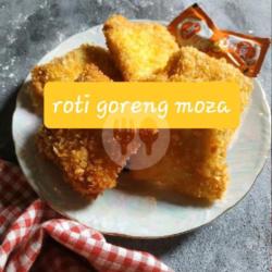 Roti Goreng Mozarella