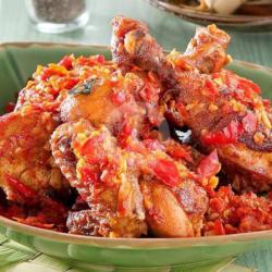 Ayam Bumbu Balado Ading   Nasi Hangat