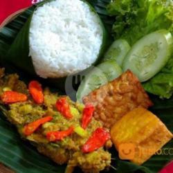 Nasi Ikan Pesmol Tempe Tahu Sambal Spesial