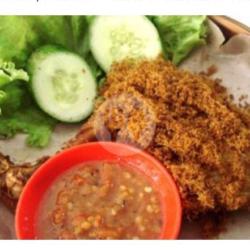 Ayam Serundeng Sambal Mentah