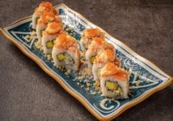 Salmon Crispy Roll (8 Pcs)