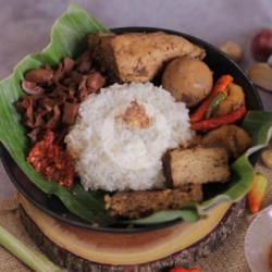 Paket Nasi Gudeg Bacem Komplit   Ayam Bacem