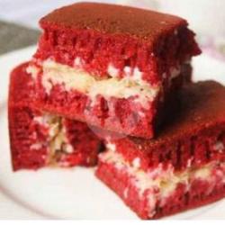 Red Velvet Keju Susu