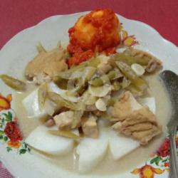 Lontong Padang Gulai Tauco   Telor