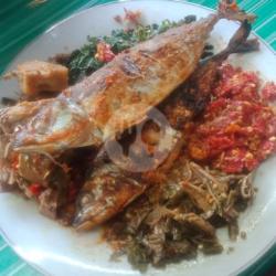 Nasi   Ikan Bakar Gembung