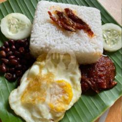 Nasi Lemak Telor Mata