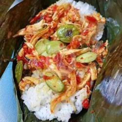 Nasi Bakar Pete Ayam Suwir