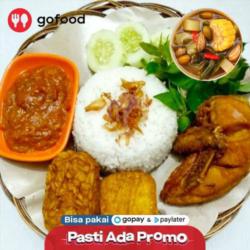 Pecel Ayam (dada)   Nasi   Sambel Terasi   Sayur Asem (tahu Tempe)