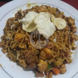 Mie Goreng Kari Ayam