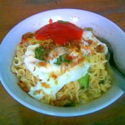 Indomie Kuah   Kornet