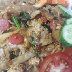 Kwetiau Goreng Telur   Ayam   Baso   Sosis