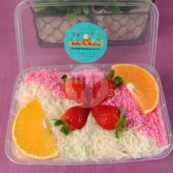 Salad Premium Keju - Strawberry