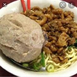 Mie Ayam Yamin Bakso Telur