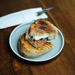 Simple Sandwich (creamy Spinach)