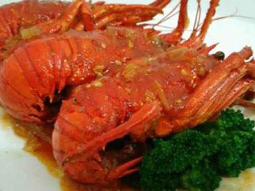 Golden Lobster, Sedati