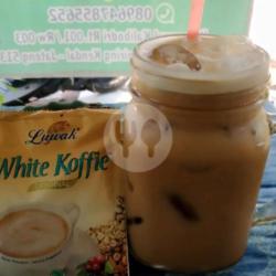 White Koffie Dingin