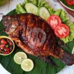 Paket Nasi Mujair Bakar   Minum