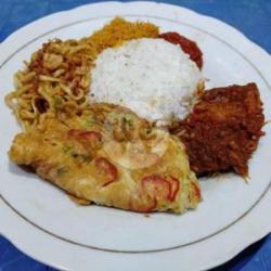 Nasi Campur Telor Ceplok