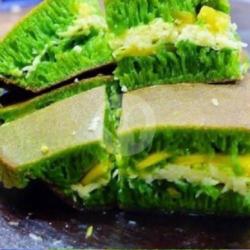 Coklat Kacang Wijen Pandan