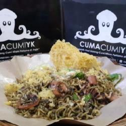 Mie Cumi Hitam