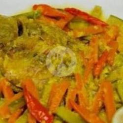 Ikan Acar Kuning Porsi Jumbo