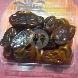 Kurma Legit Manis