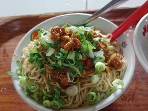 Mie Ayam Asli Wonogiri, Pasar Jamu Nguter