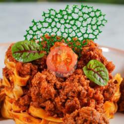 Fettuccine Bolognese  (halal)