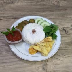 Nasi Telor Sambal Suroboyo Komplit