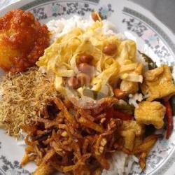 Nasi Uduk Medan Telur