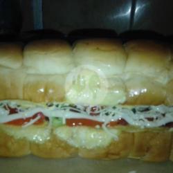 Roti John Monster Daging