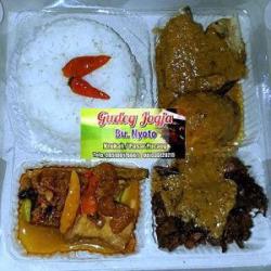 Nasi Gudeg Kotak Komplit (ayam Suwir, Telor, Cecek)