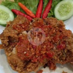 Ayam Geprek Crispy Sambal Man Tan