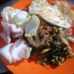 Nasi Goreng Gila Ayam Sosis  Ati Ampela  Sayur