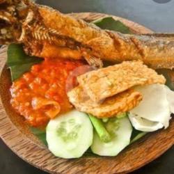 Pecel Lele Cabe Merah   Nasi