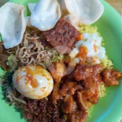 Nasi Kuning Palekko   Telur